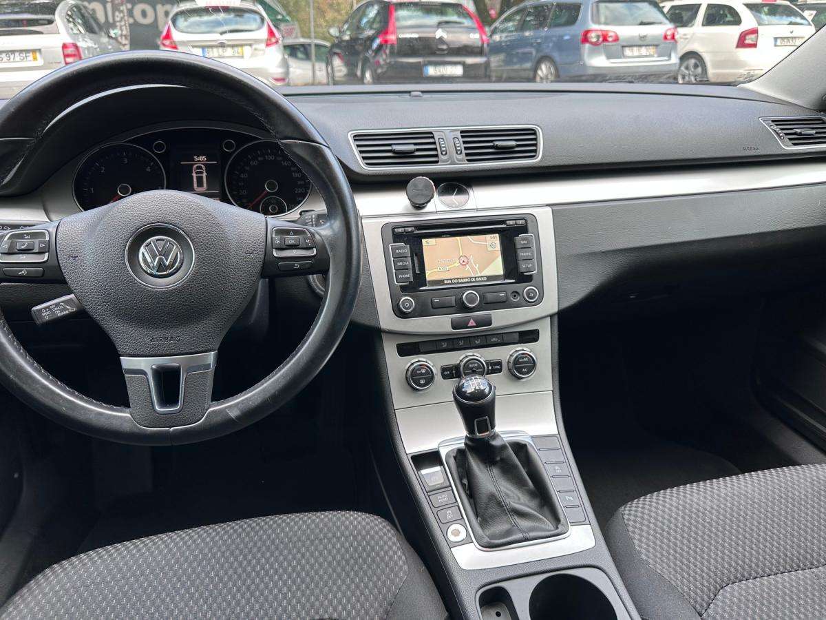 volkswagen-passat-variant-2013-diesel-1598cc