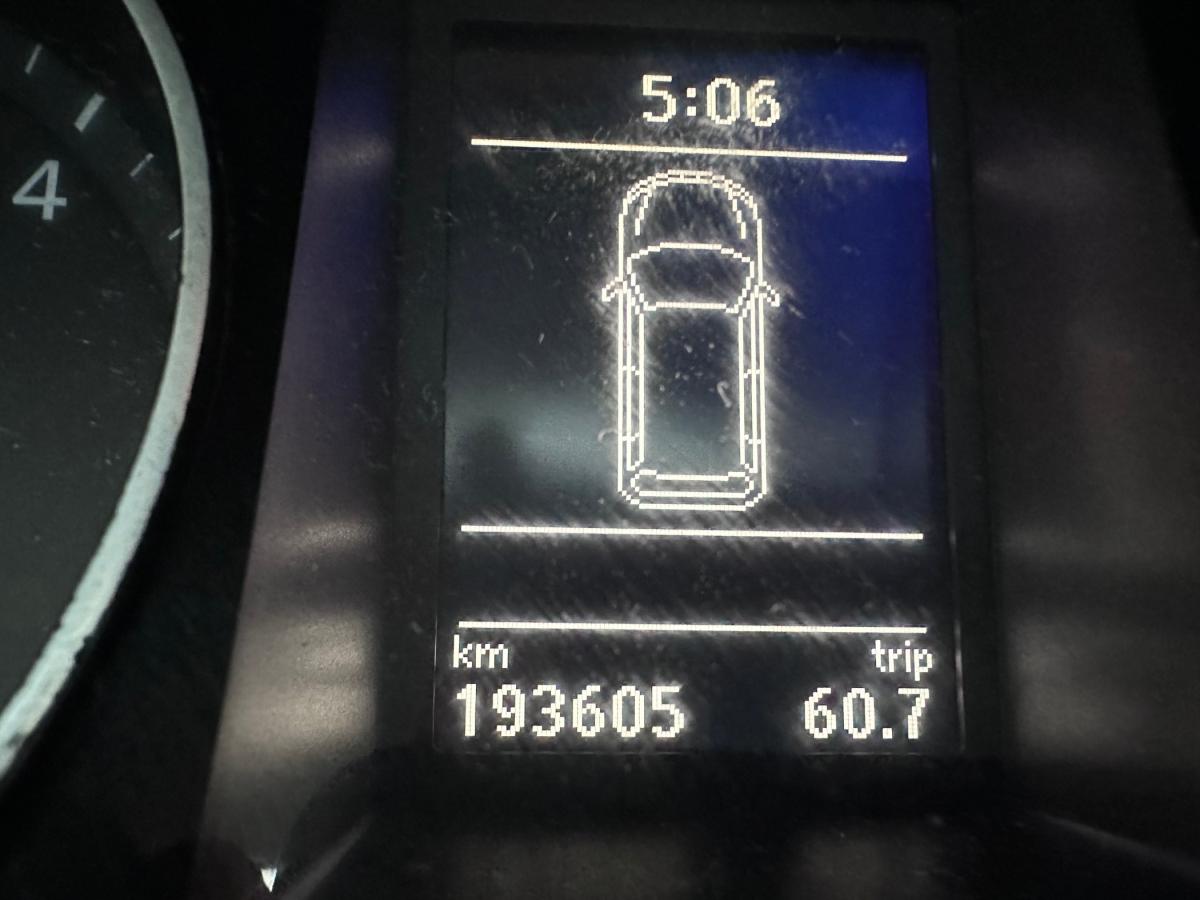 volkswagen-passat-variant-2013-diesel-1598cc