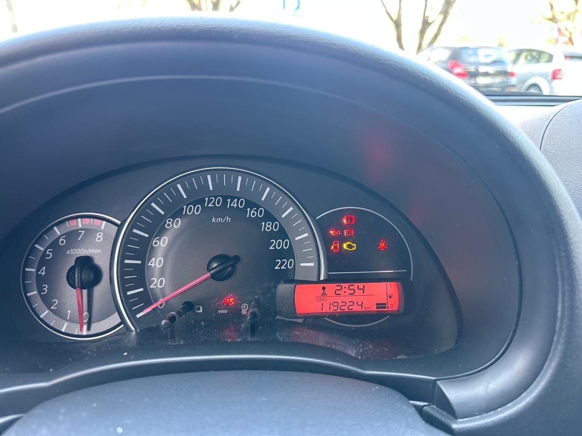 nissan-micra-2014-gasolina-1198cc