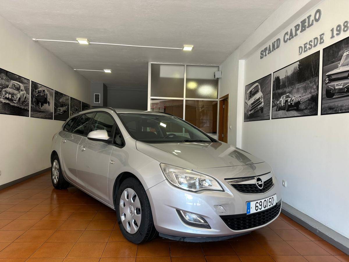 opel-astra-sport-tourer-2011-diesel-1248cc