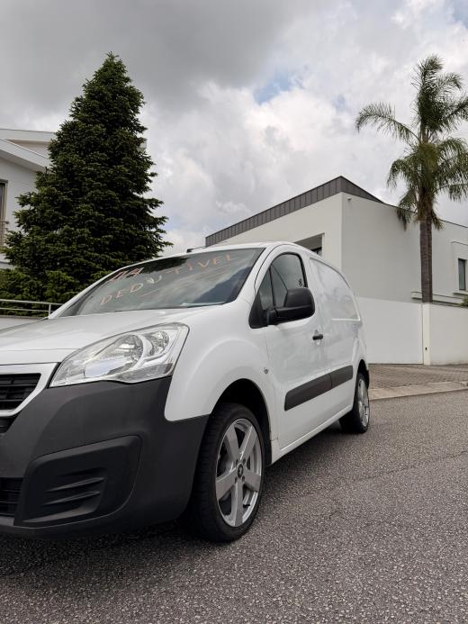 peugeot-partner-2018-diesel-1560cc