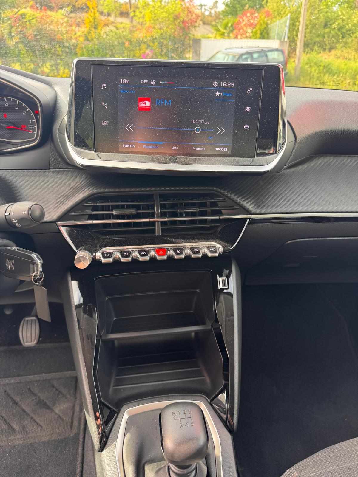 peugeot-208-2020-gasolina-1199cc