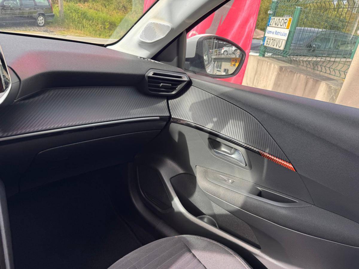 peugeot-208-2020-gasolina-1199cc