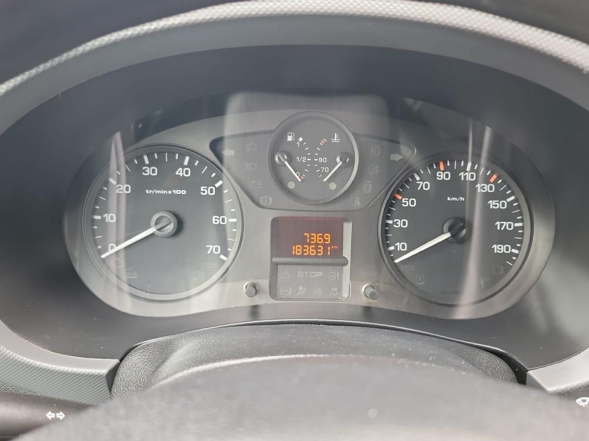 peugeot-partner-2018-diesel-1560cc