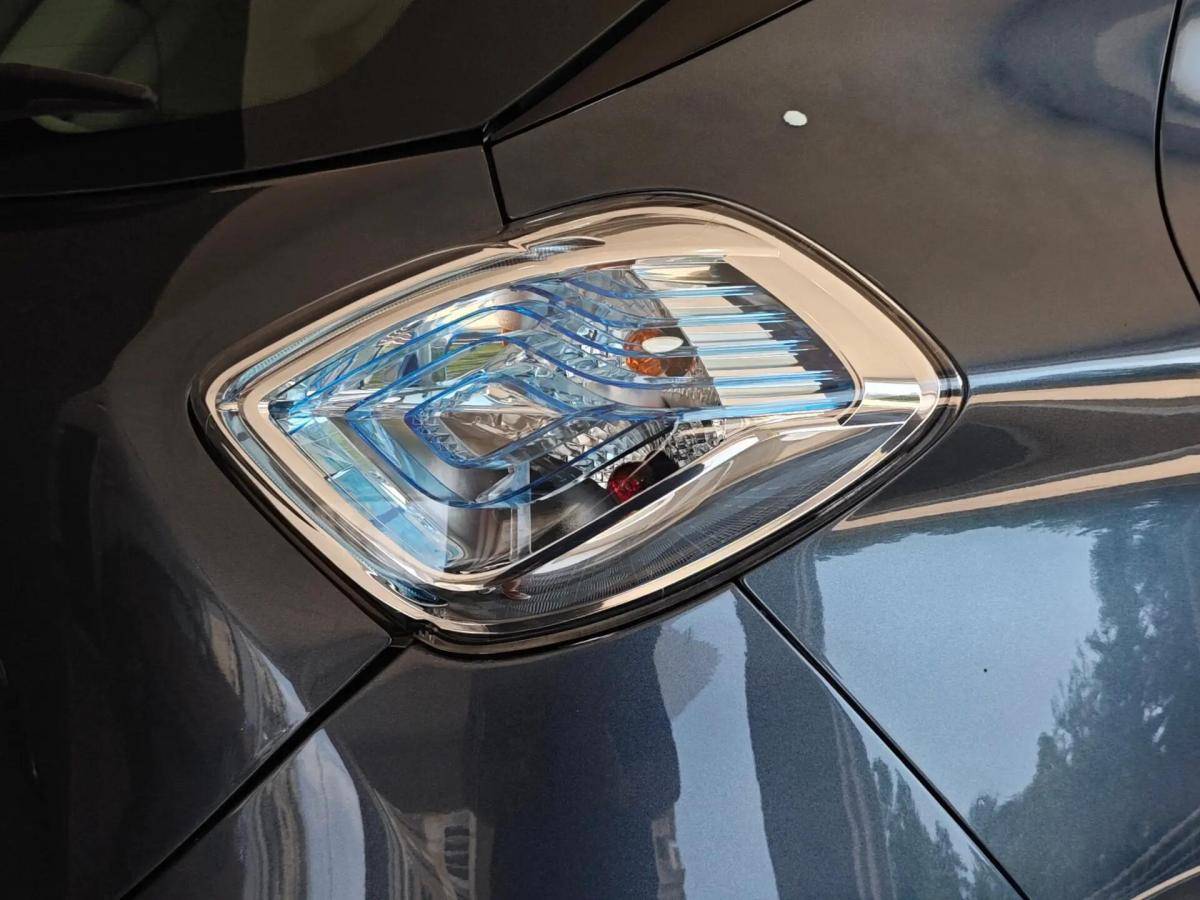 renault-zoe-2017-eletrico-0cc