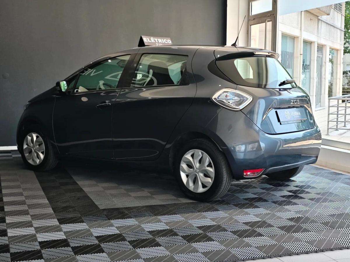 renault-zoe-2017-eletrico-0cc