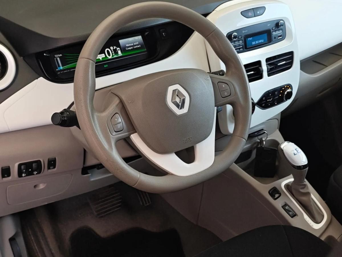 renault-zoe-2017-eletrico-0cc