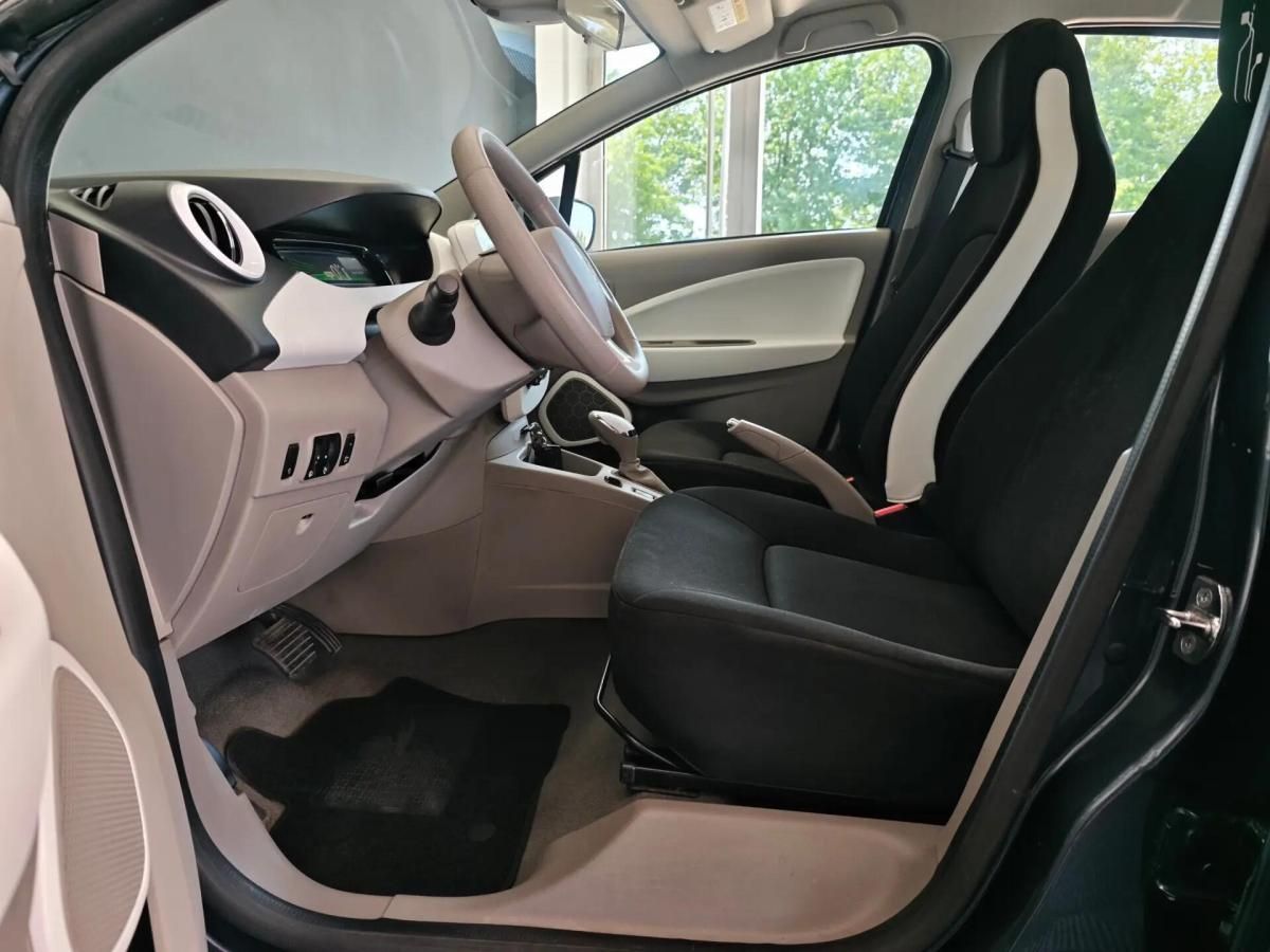 renault-zoe-2017-eletrico-0cc