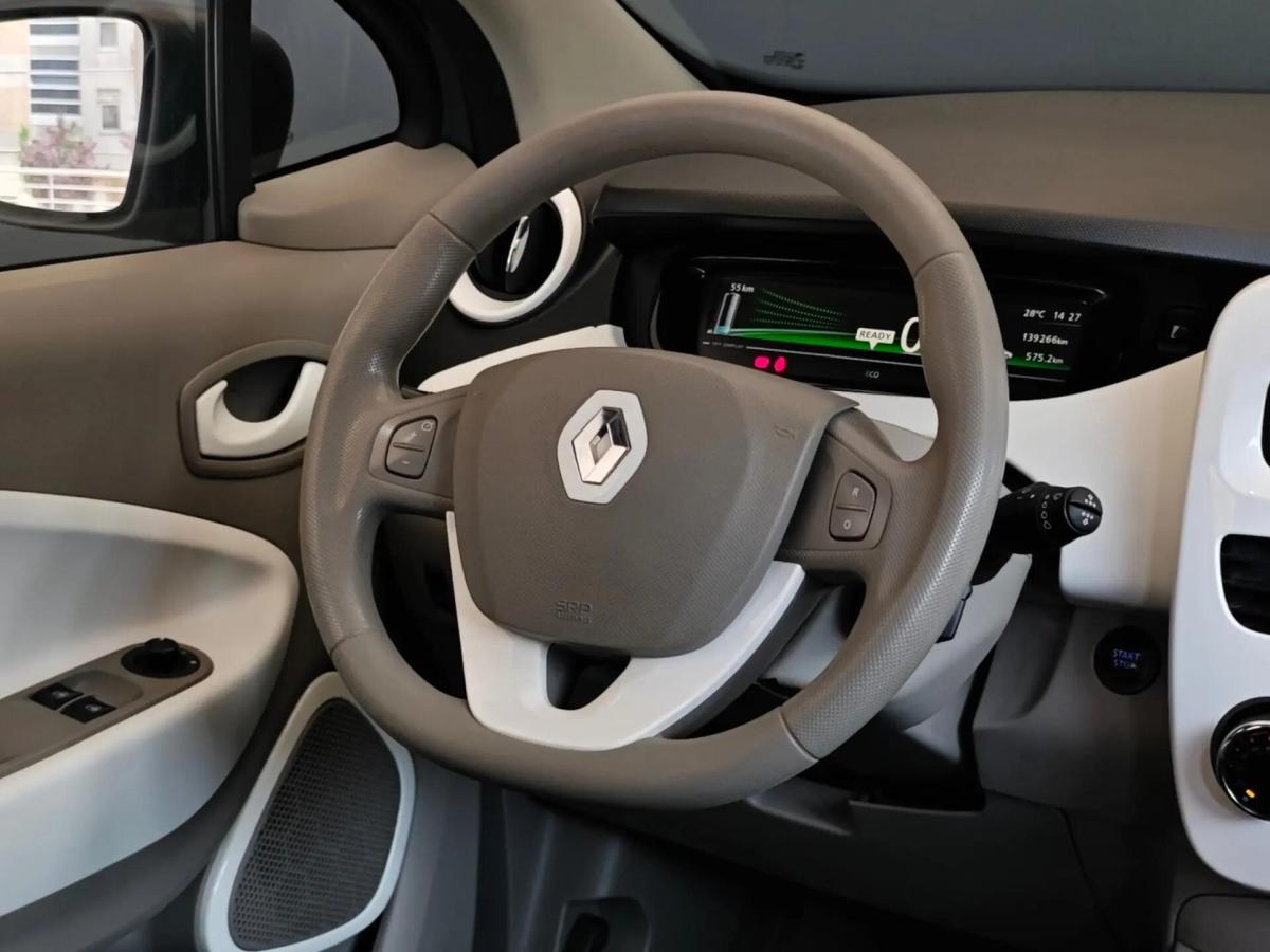 renault-zoe-2017-eletrico-0cc