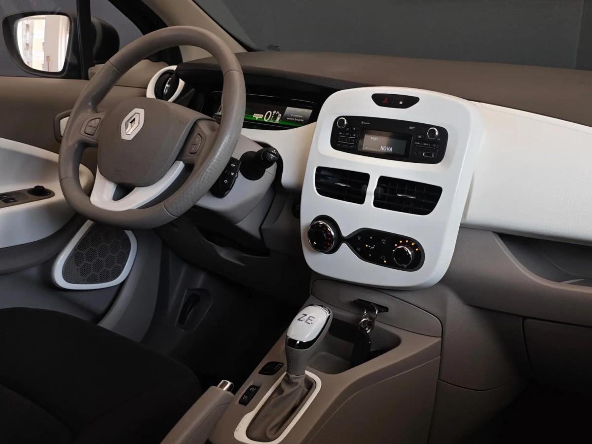 renault-zoe-2017-eletrico-0cc
