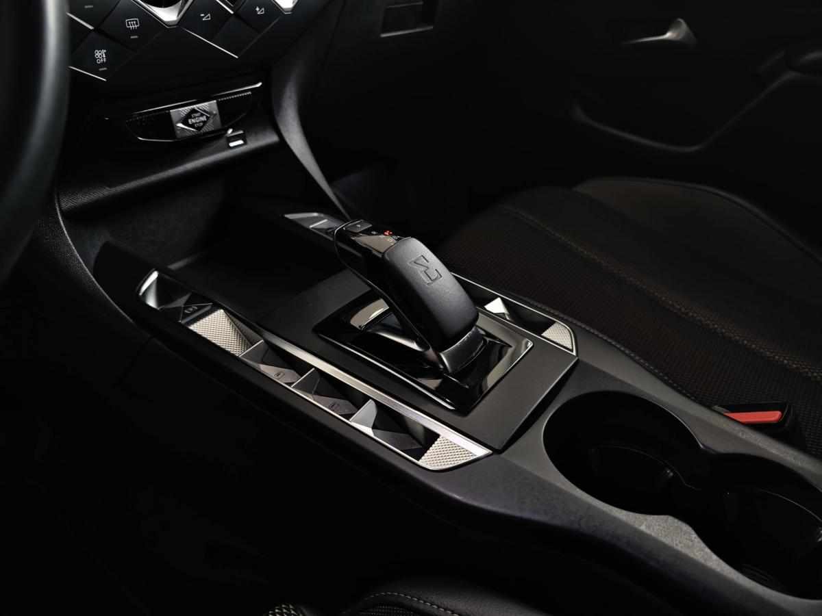 ds-ds-3-crossback-e-tense-54-kwh-2023-eletrico