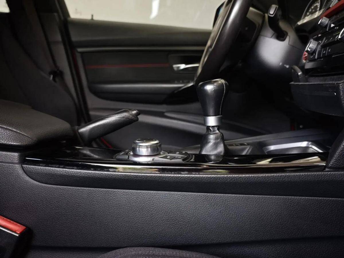 bmw-serie-3-320d-touring-2012-diesel-1995cc