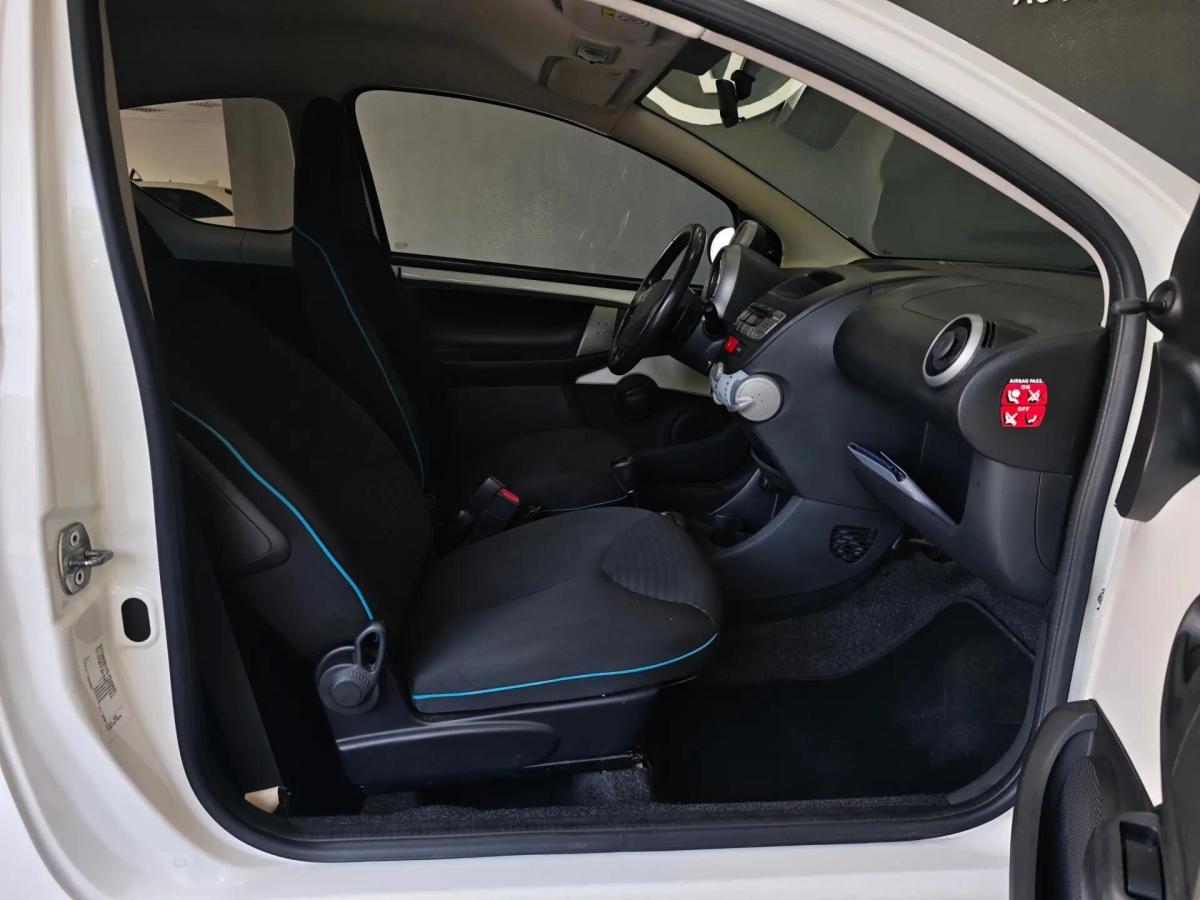 peugeot-107-2014-gasolina-998cc