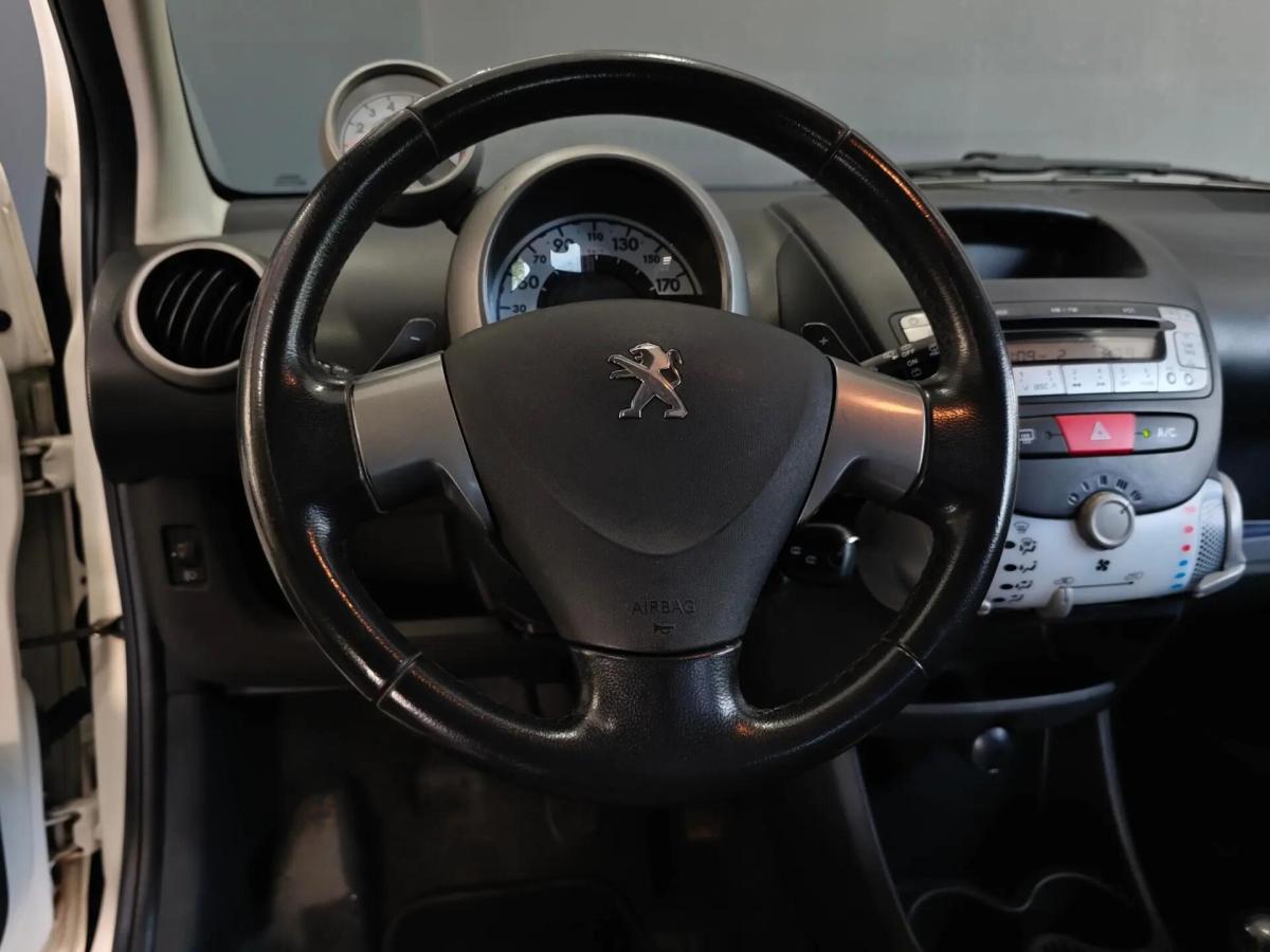peugeot-107-2014-gasolina-998cc