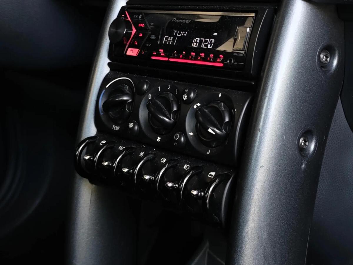 mini-cooper-2006-gasolina-1560cc