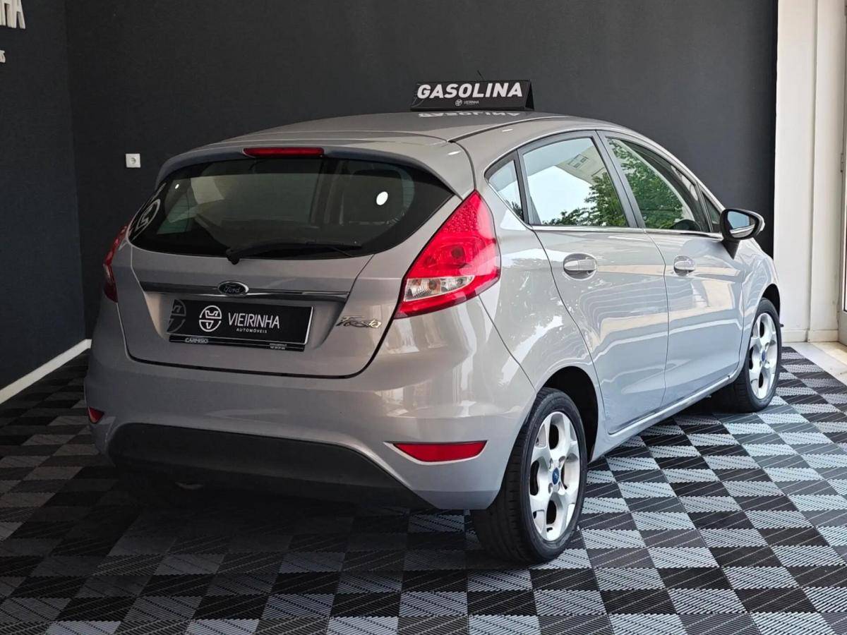 ford-fiesta-2011-gasolina-1242cc