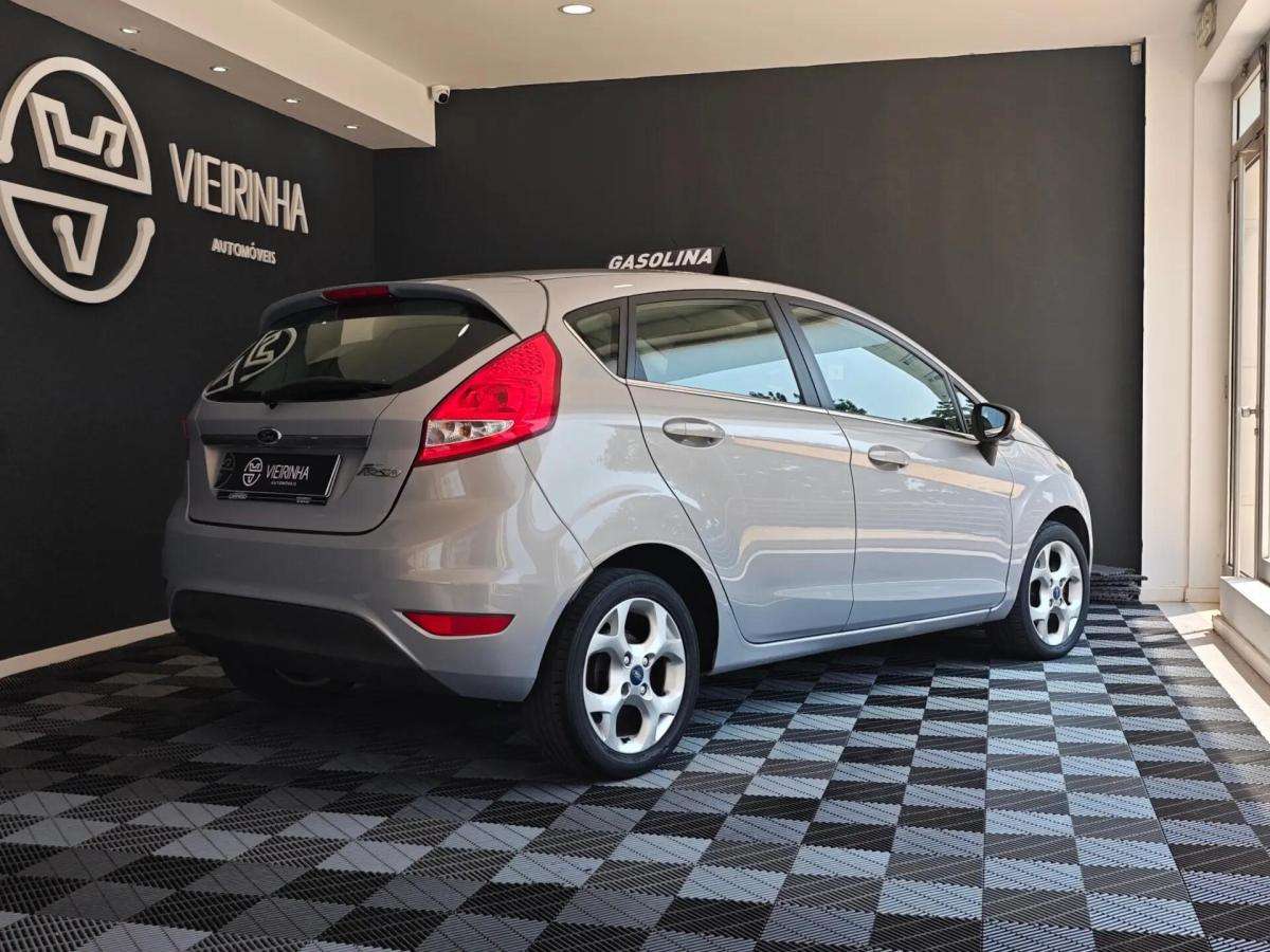 ford-fiesta-2011-gasolina-1242cc
