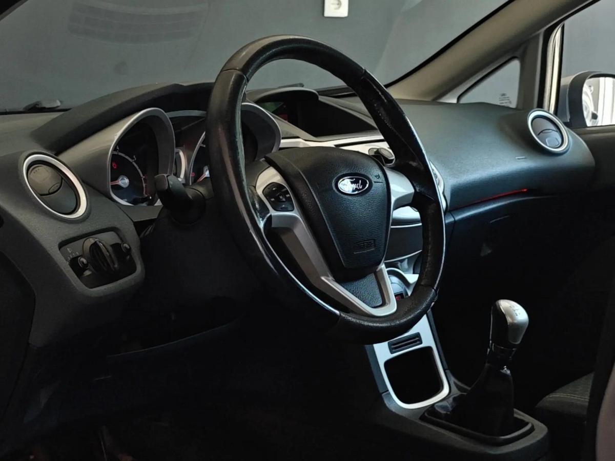 ford-fiesta-2011-gasolina-1242cc