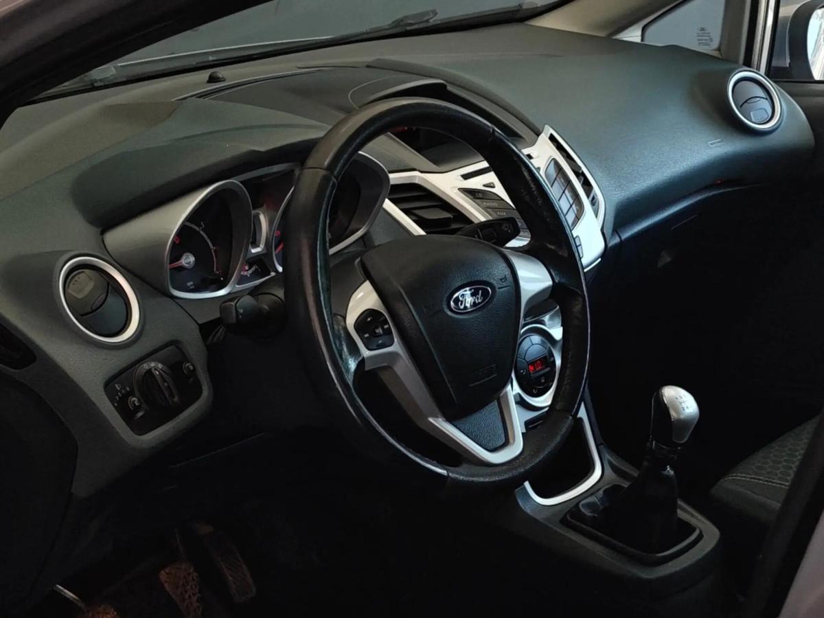 ford-fiesta-2011-gasolina-1242cc