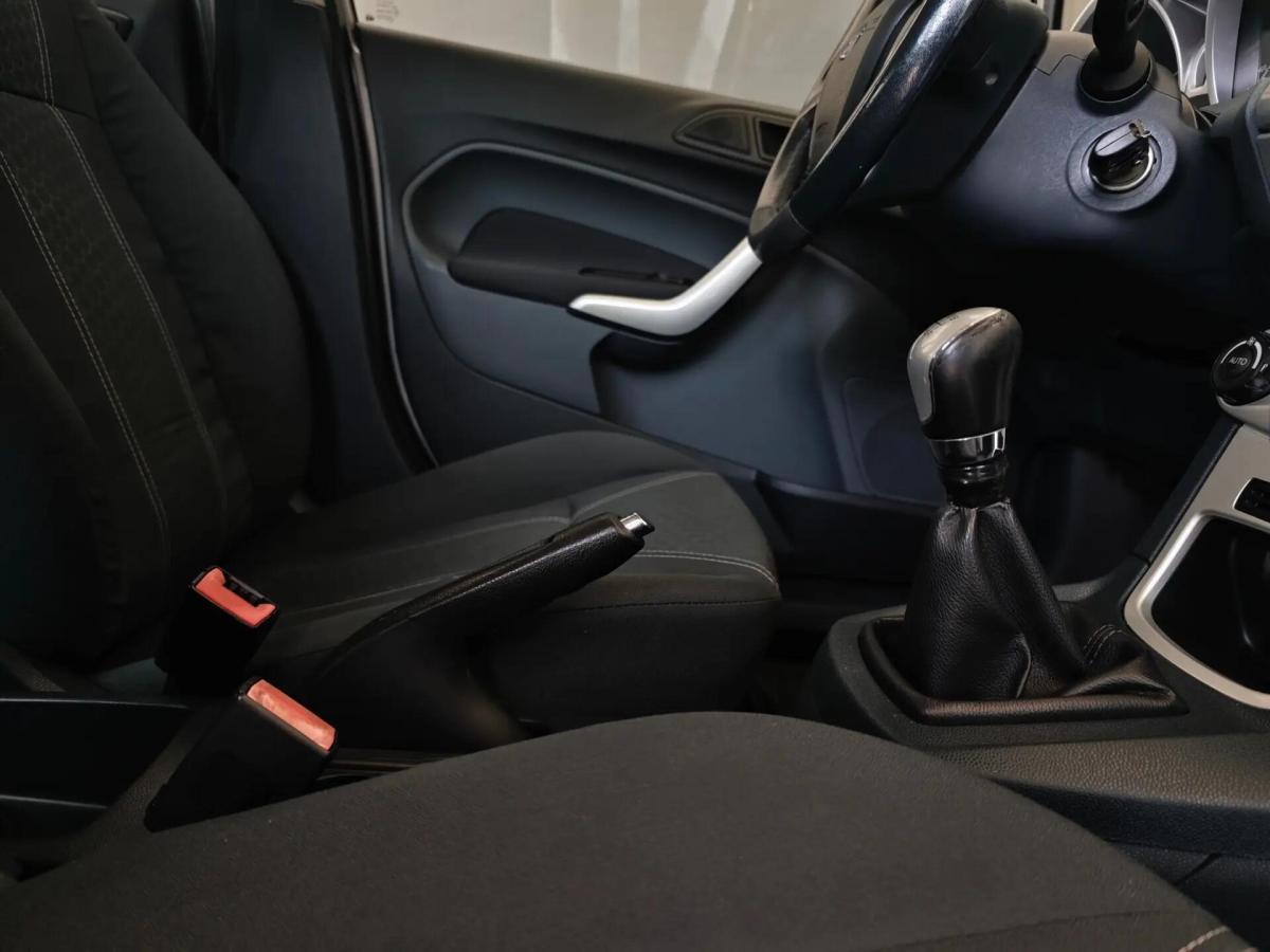 ford-fiesta-2011-gasolina-1242cc