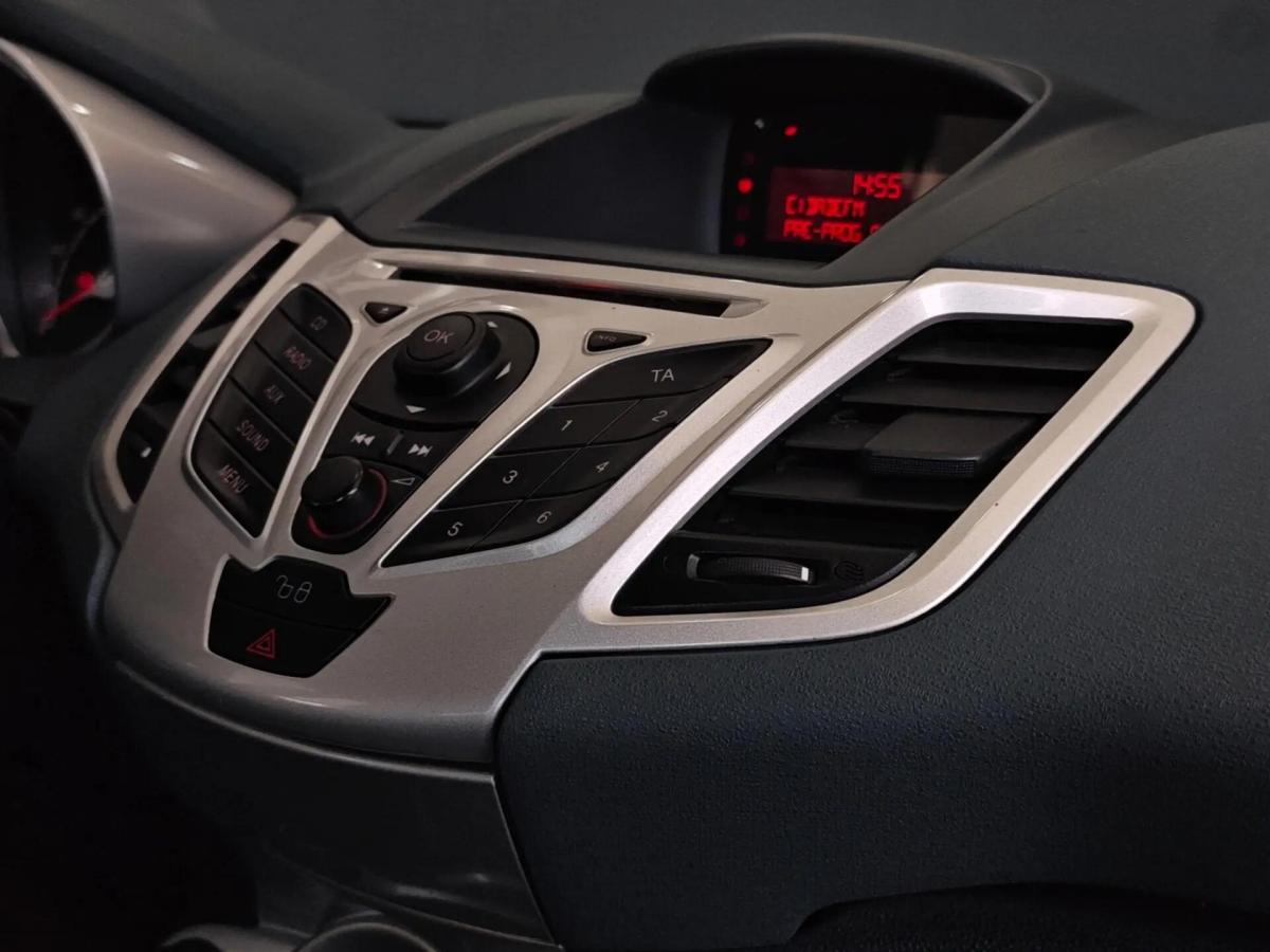 ford-fiesta-2011-gasolina-1242cc