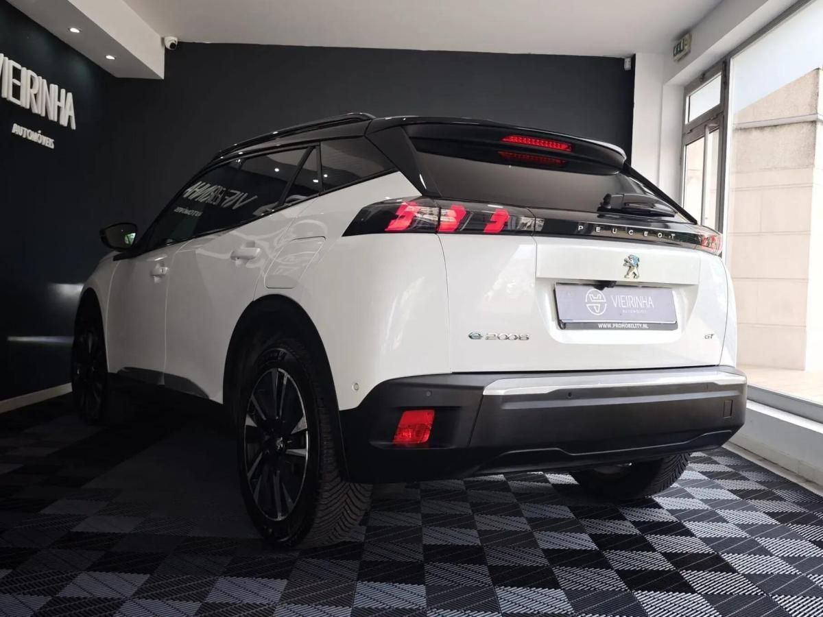 peugeot-e-2008-2020-eletrico-0cc