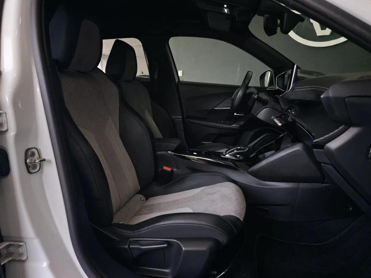 peugeot-e-2008-2020-eletrico-0cc