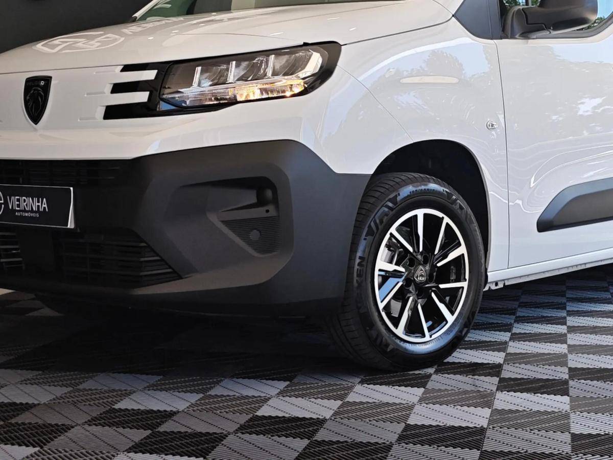 peugeot-partner-2025-diesel-1495cc