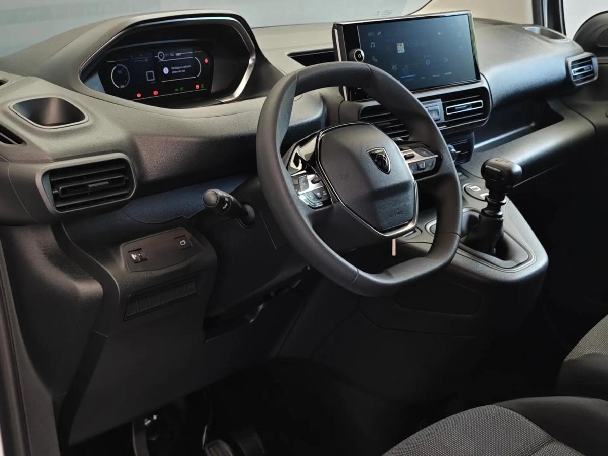 peugeot-partner-2025-diesel-1495cc