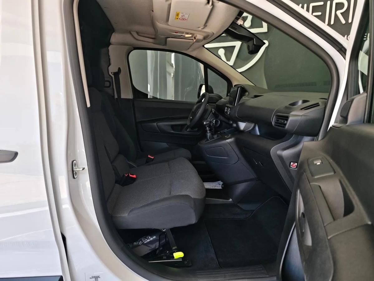 peugeot-partner-2025-diesel-1495cc
