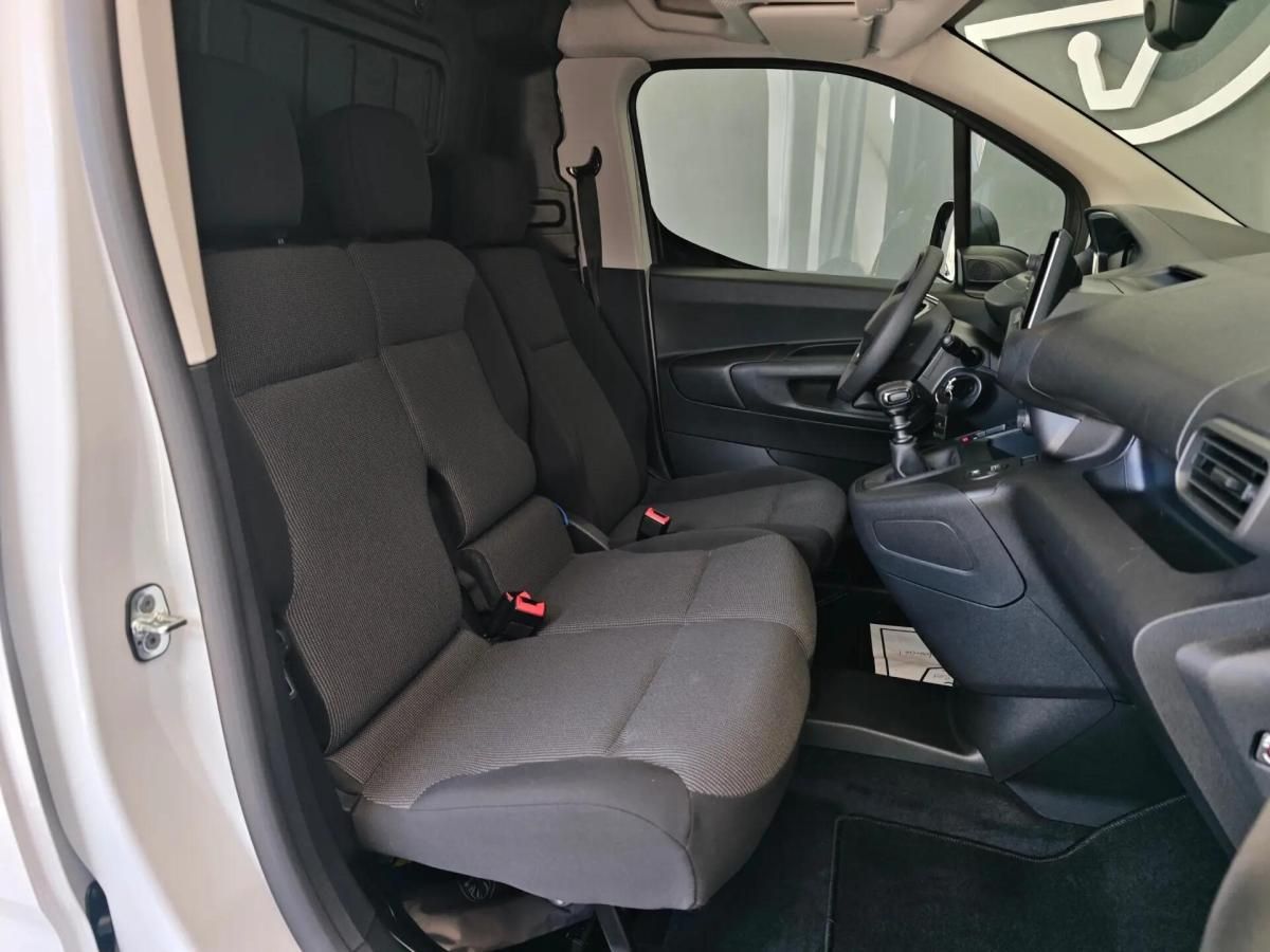 peugeot-partner-2025-diesel-1495cc