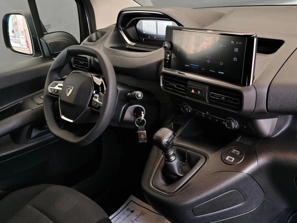 peugeot-partner-2025-diesel-1495cc