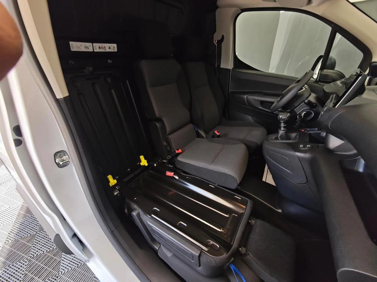 peugeot-partner-2025-diesel-1495cc