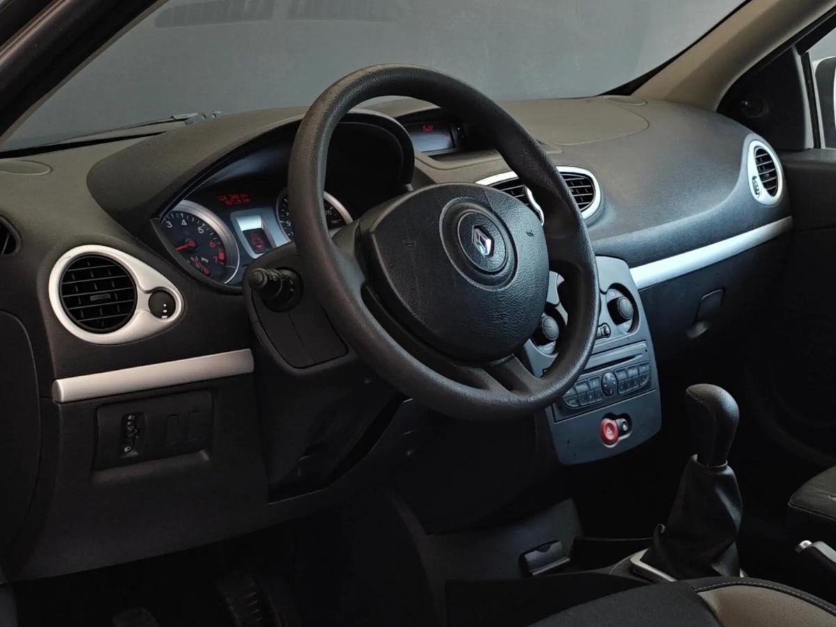 renault-clio-2011-gasolina-1200cc