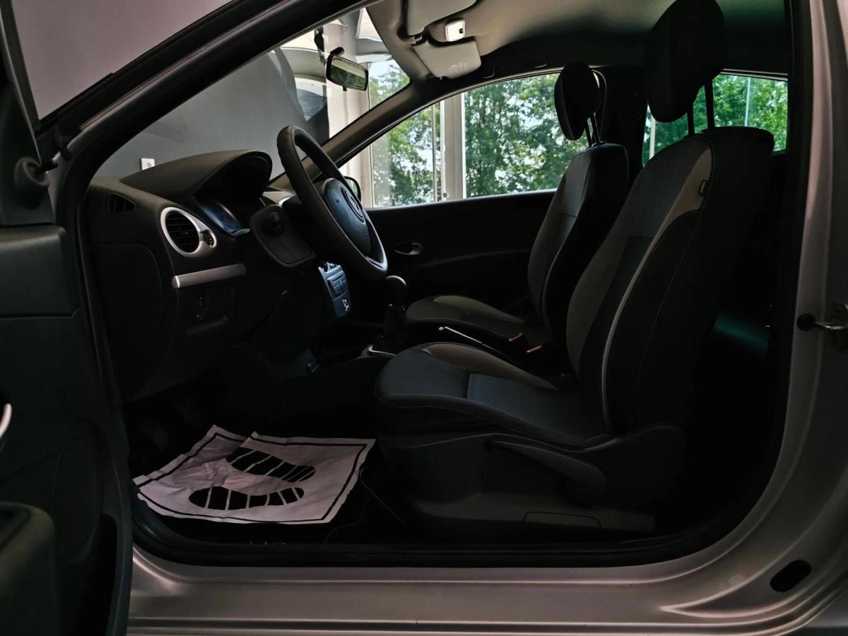 renault-clio-2011-gasolina-1200cc