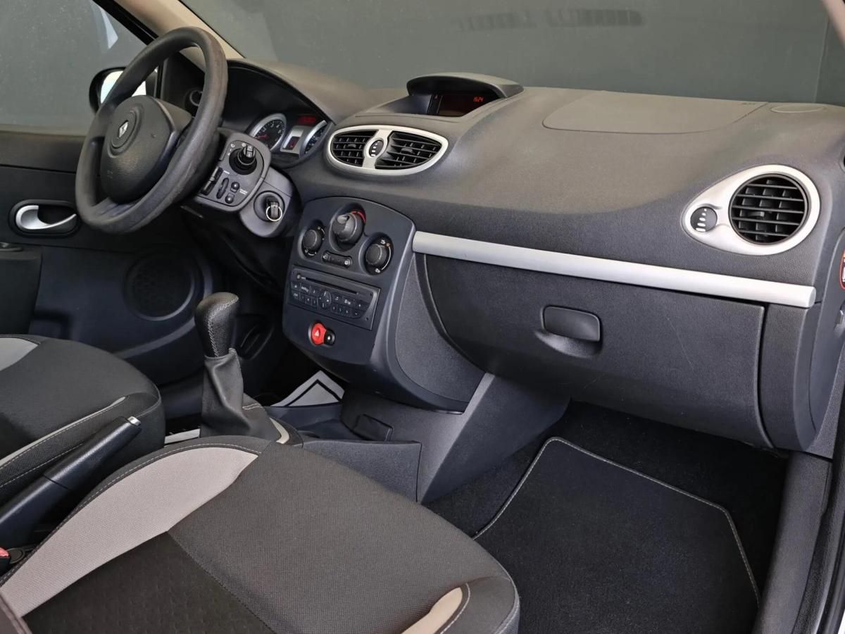 renault-clio-2011-gasolina-1200cc