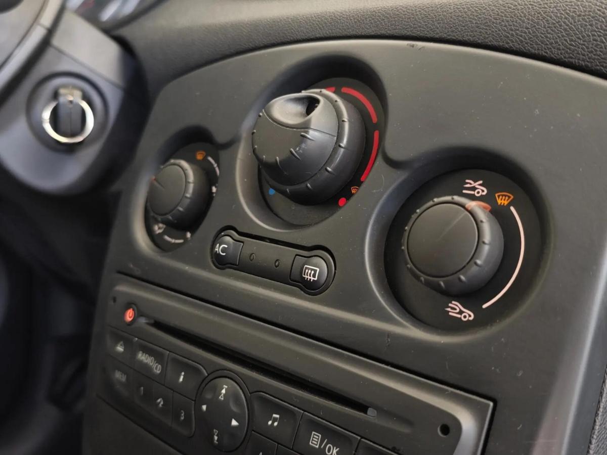 renault-clio-2011-gasolina-1200cc