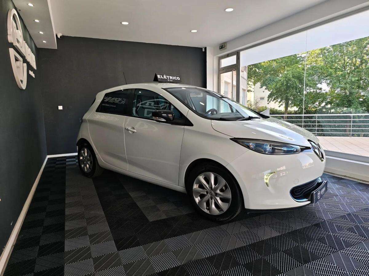 renault-zoe-2013-eletrico-0cc