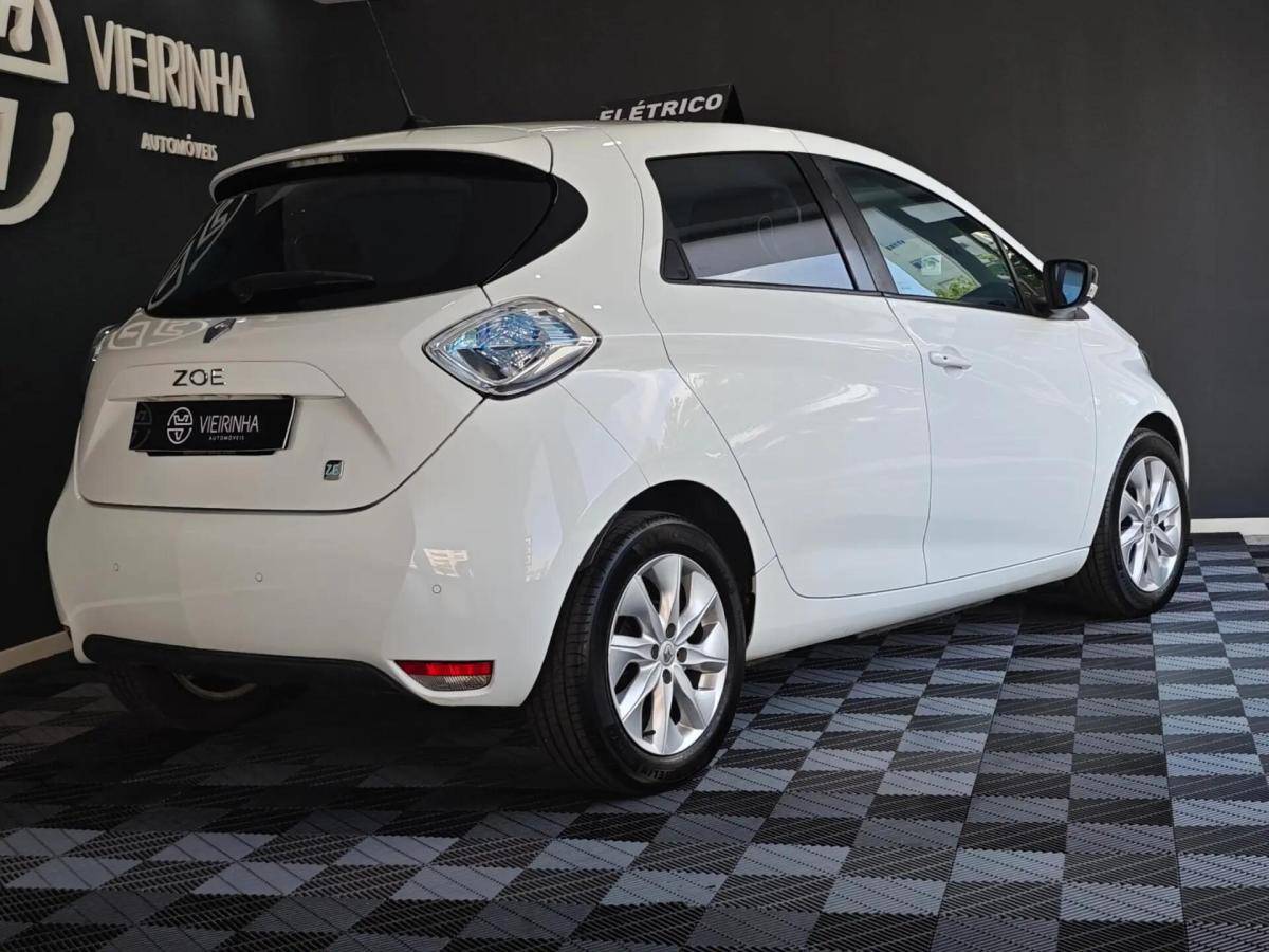 renault-zoe-2013-eletrico-0cc