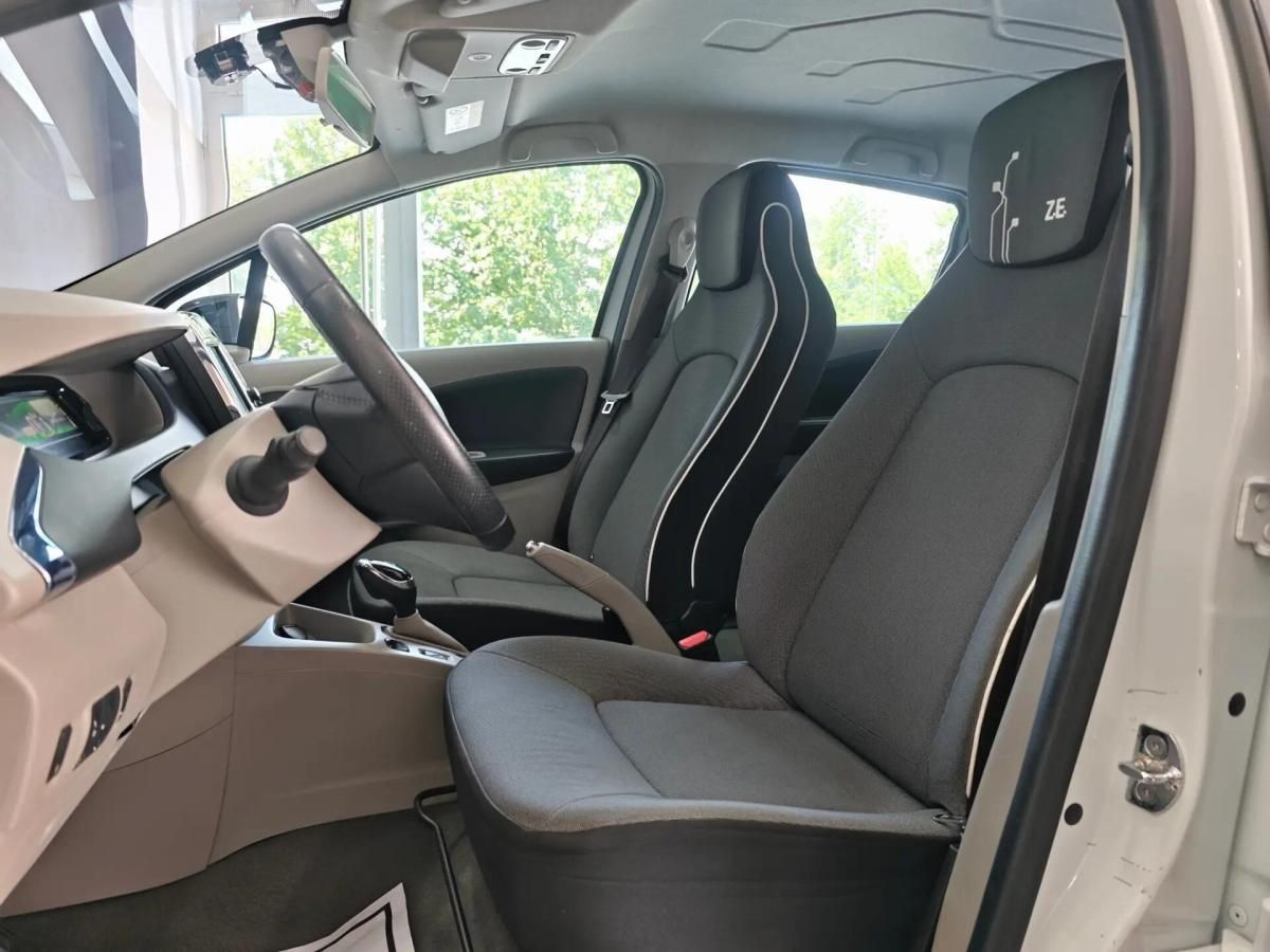 renault-zoe-2013-eletrico-0cc