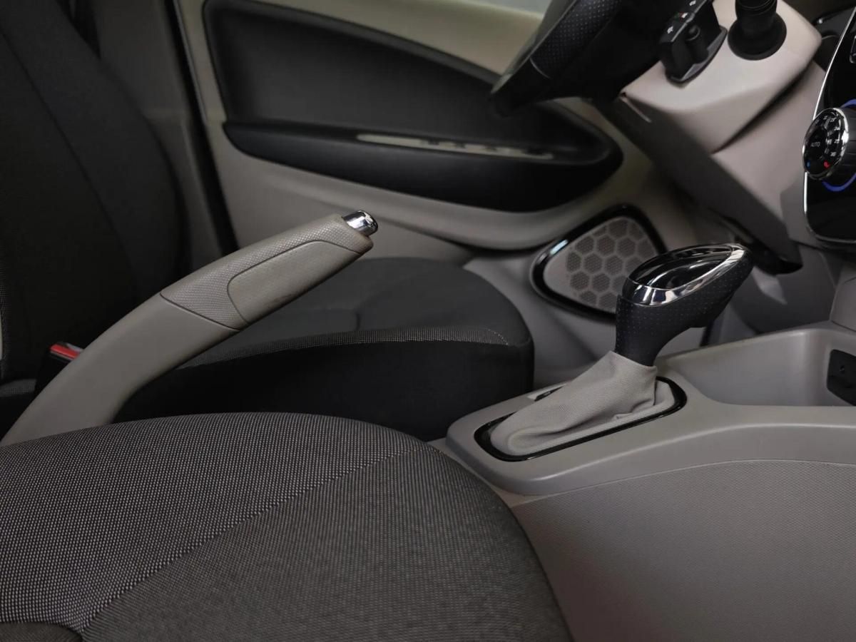 renault-zoe-2013-eletrico-0cc
