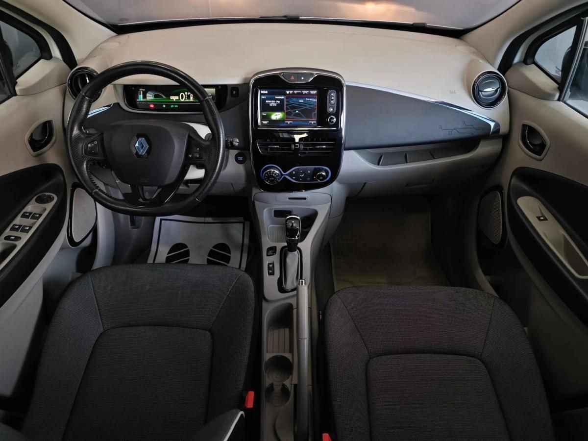 renault-zoe-2013-eletrico-0cc