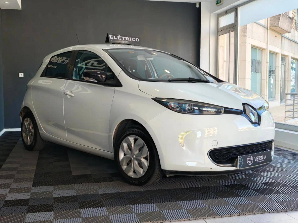 renault-zoe-2015-eletrico-0cc