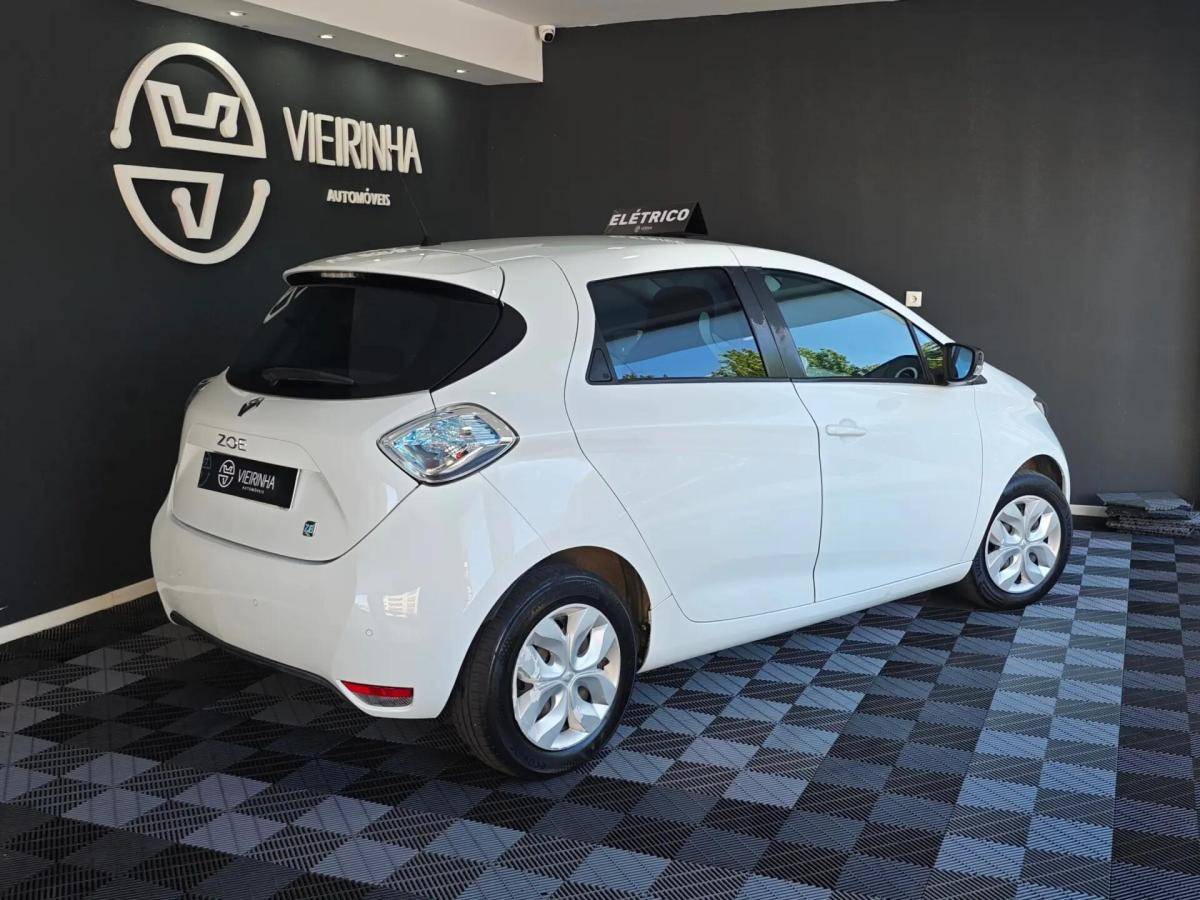 renault-zoe-2015-eletrico-0cc