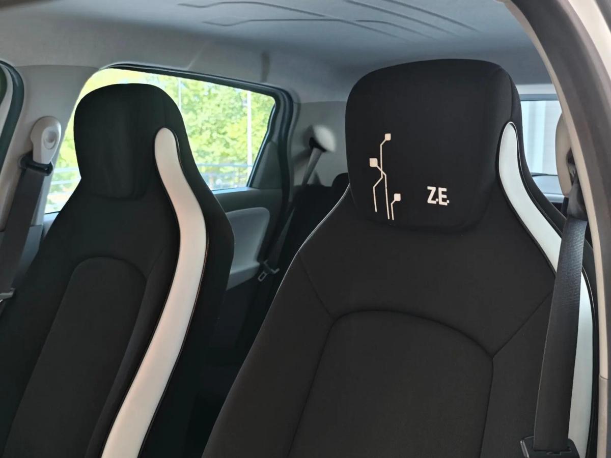 renault-zoe-2015-eletrico-0cc