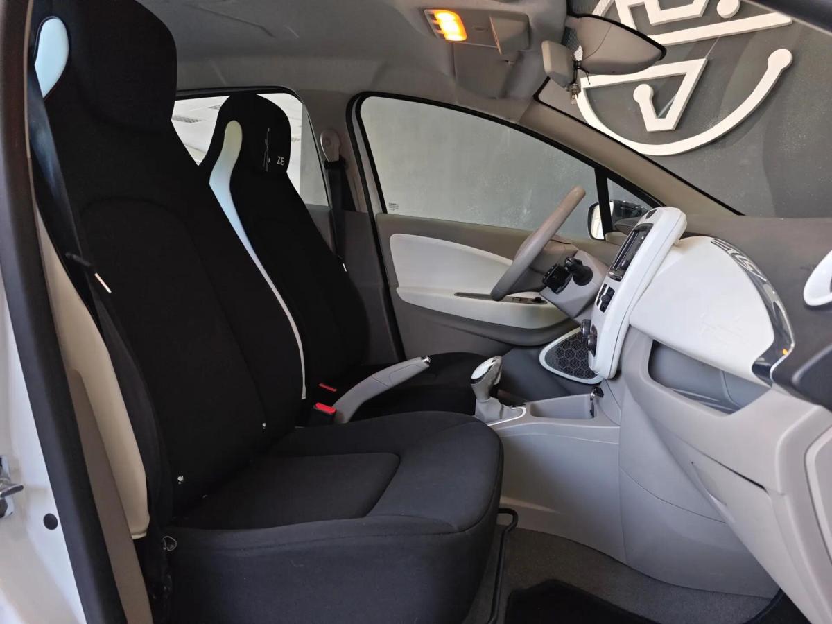 renault-zoe-2015-eletrico-0cc