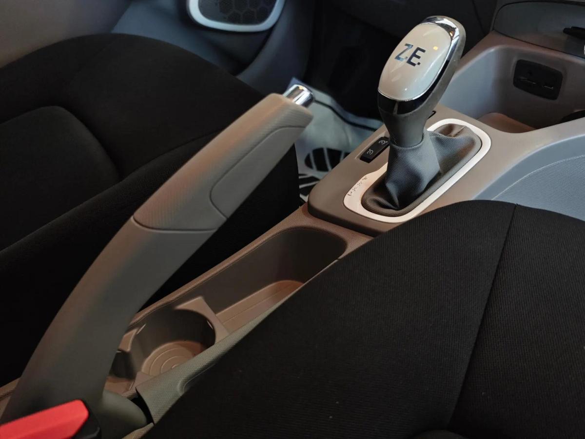 renault-zoe-2015-eletrico-0cc