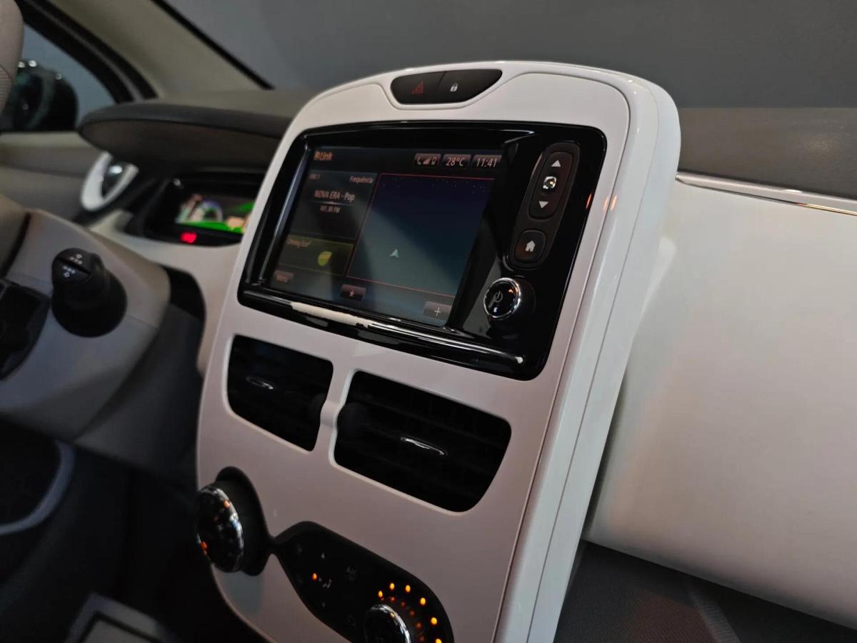renault-zoe-2015-eletrico-0cc
