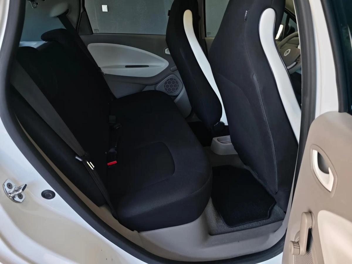 renault-zoe-2015-eletrico-0cc