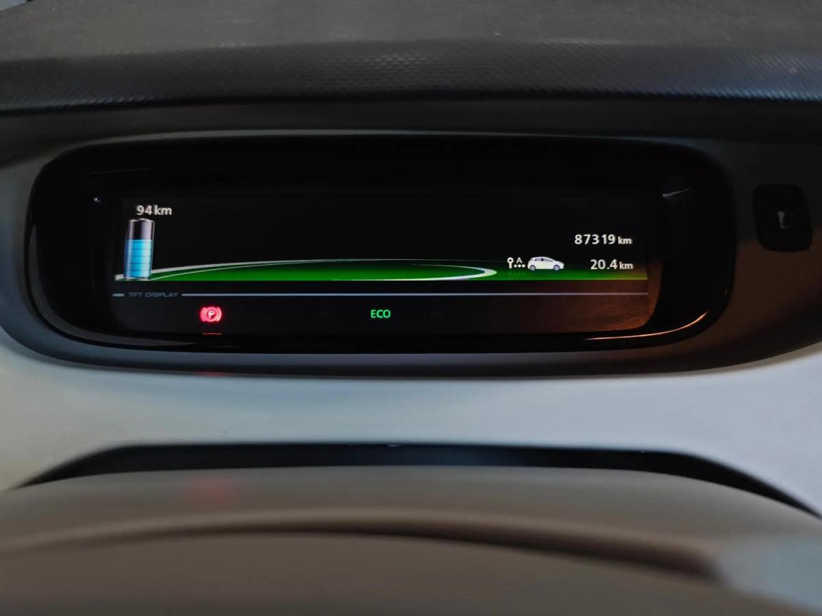 renault-zoe-2015-eletrico-0cc